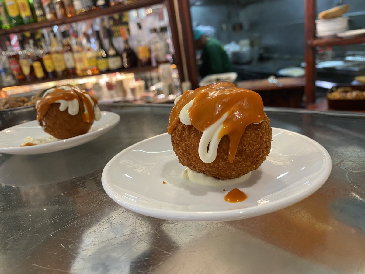 Tiriti1's tweet image. Vermut #barceloneta #barjaica