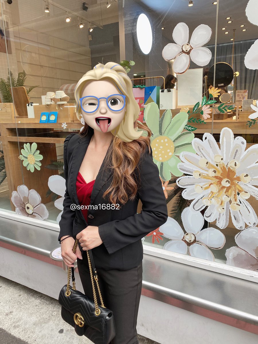 最近發現一件事情

我跟有抖內加賴的男人相處的時間都快比我老公還要多了

他們對我的用心也快超越我老公了，比我老公還要懂我

我老公是不是只剩下家庭日跟做愛的功能而已 https://t.co/pdgOj36Ujx