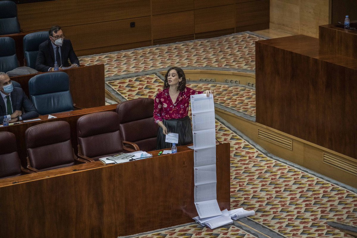 KilGil3's tweet photo. El C2 de català: escriu un text sobre la solteria
Jo: https://t.co/30xrIiEBWA