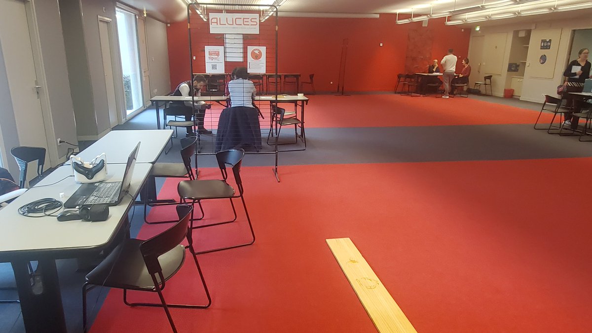 ComplotistDeleter tweet media