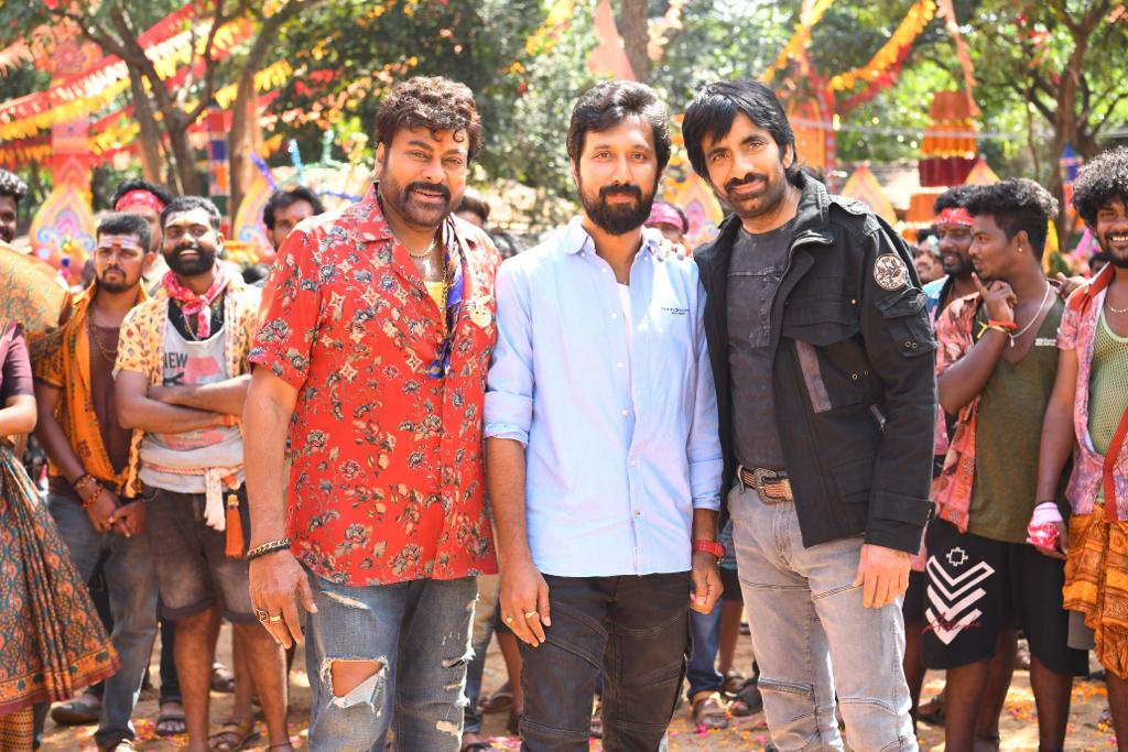 dirbobby's tweet photo. Our MEGA MASS BLOCKBUSTER #WaltairVeerayya completes 💯 Days Milestone 🤩
 
Can't express my feeling in words, I can only thank our dearest Megastar @KChiruTweets garu &amp; Mass Maharaja @RaviTeja_offl garu for all the trust and Magnanimous love ❤️

#100DaysofBBWaltairVeerayya https://t.co/ijeGrAfINK