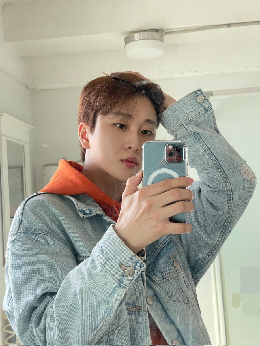 jflo_newkidd's tweet photo. ☀️😝🧡

#Newkidd #뉴키드 #Jinkwon #진권 https://t.co/dGtjkr1Im8