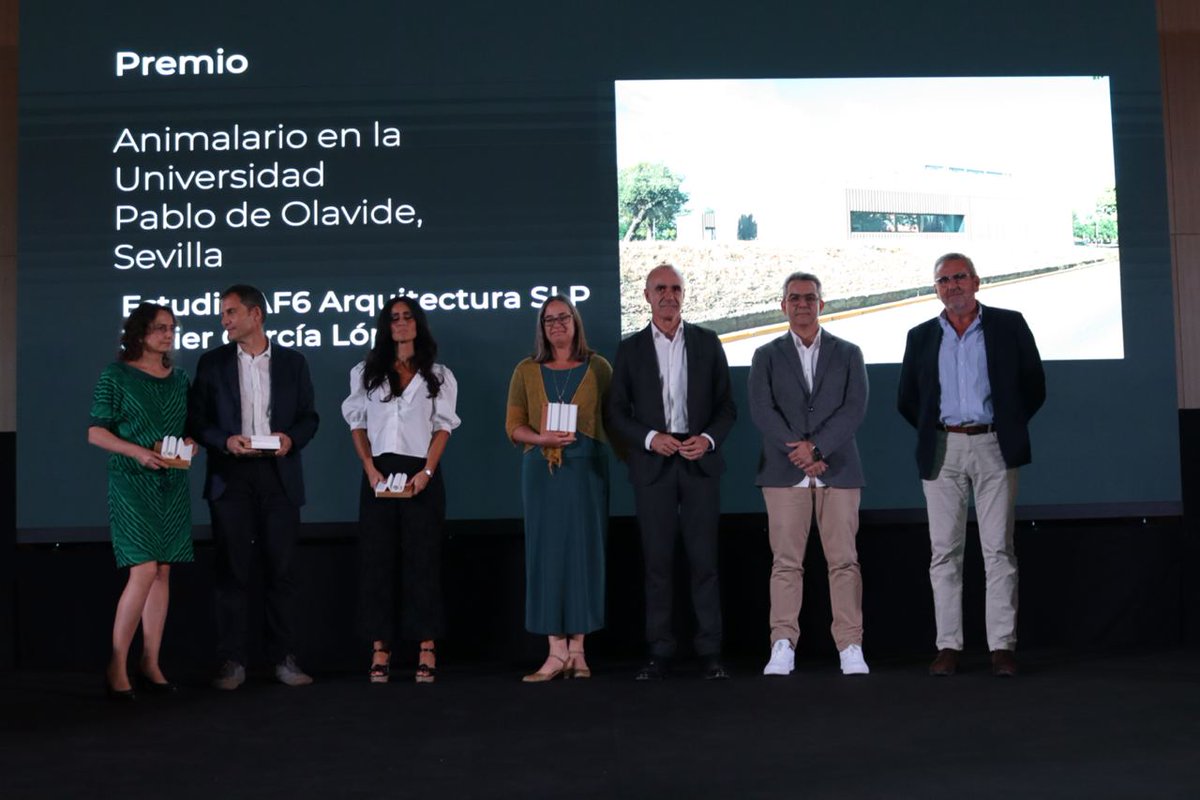 antoniomunozsev's tweet photo. La #arquitectura es clave en la evolución de las ciudades y tenemos un reto compartido por delante: la sostenibilidad y la transformación social.
👏Enhorabuena a los trabajos destacados en los premios @COASevilla, como el proyecto "Animalario @pablodeolavide" de @AF6arquitectos. https://t.co/BDKFksXW1U