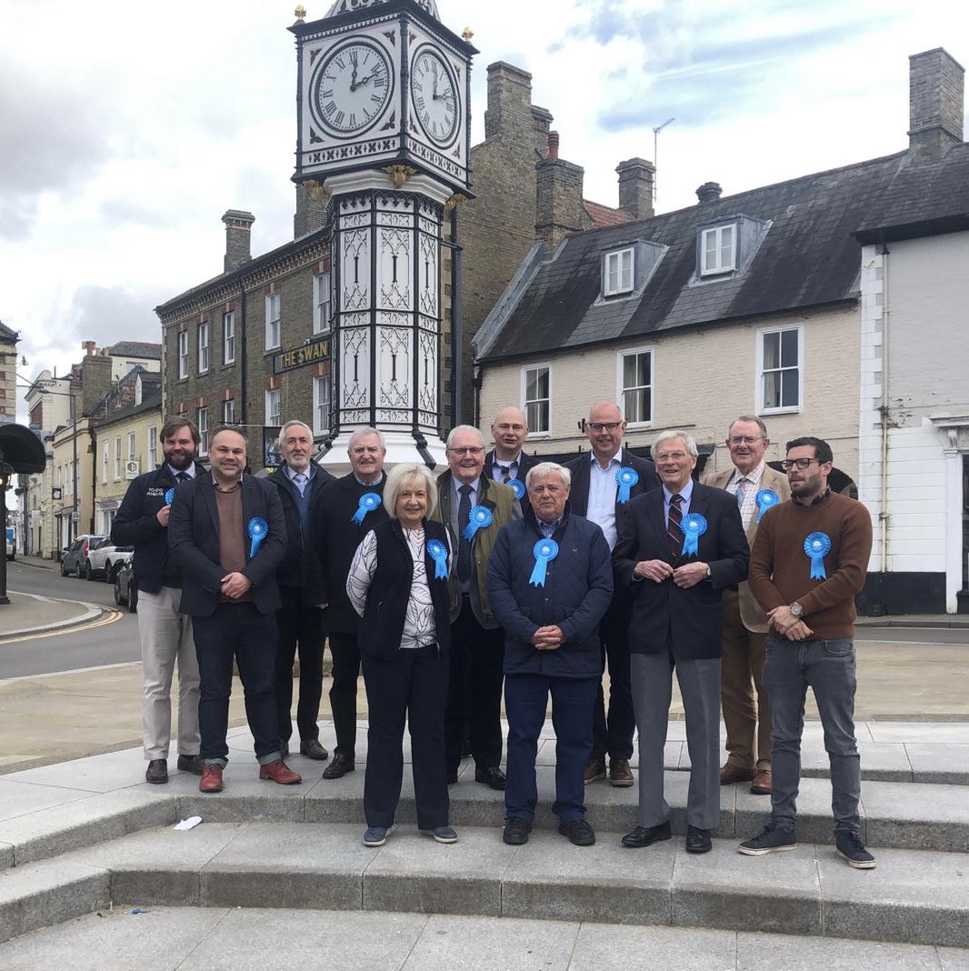 BarryHobbsLLM's tweet photo. Posing with Conservative candidates in Downham Market https://t.co/sbZnaBcJQ1