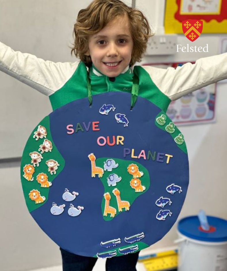 FelstedSchool's tweet photo. 🌍 @felstedprep had a busy day creating poetry &amp; artwork for #EarthDay, not to mention litter picking, investigating rising sea levels, climate change &amp; wearing blue &amp;/or green or even a fancy dress made out of recycled materials!
#FelstedInspires #FelstedDifference https://t.co/2gN6rSu6L1