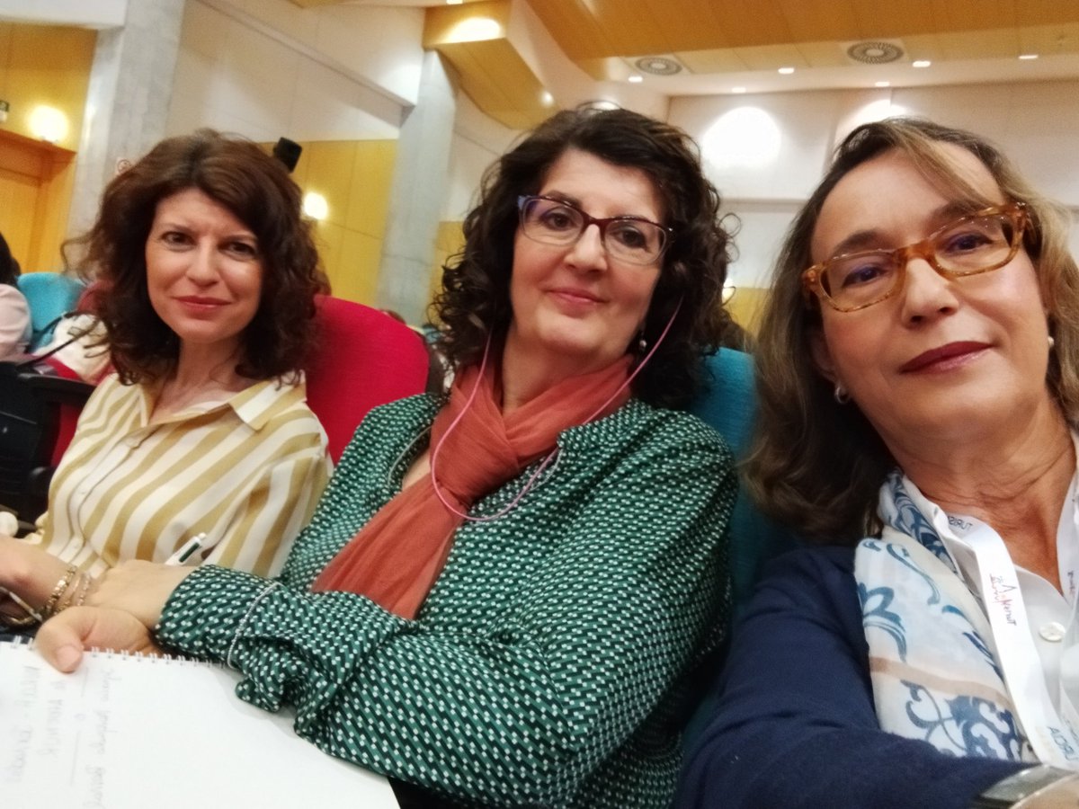 tochemase's tweet photo. Un lujo oír a Ignacio Morgado #XIIIEncuentroEstatalOE@asosgra. Un fin de semana de formación, compartiendo con orientadores de toda España la preocupación por la Educación y  el bienestar biopsicosocial a través de proyectos de vida  @cepgranada @EquipoTcnico https://t.co/5qL7e9rGW4