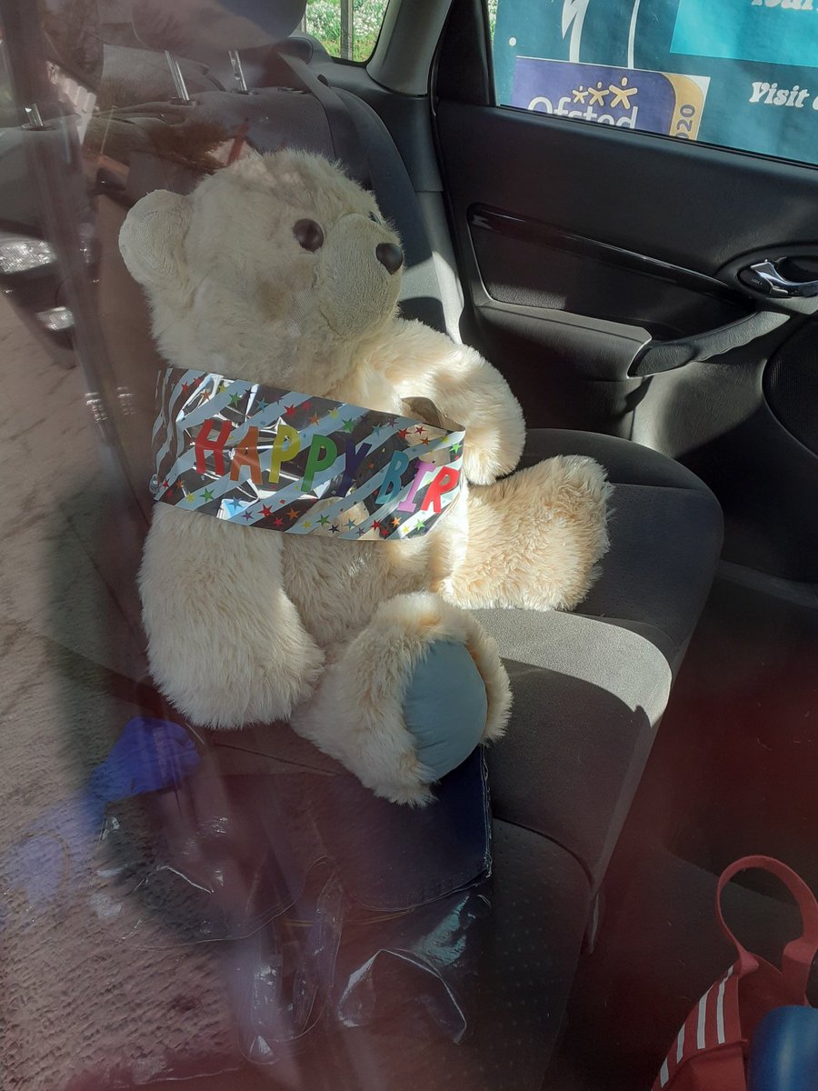 sinbadthebear's tweet photo. This Earth Day I am thinking about all the toys needlessly made and then thrown away, like I was. Bears and cuddlies of all kinds need to have a loving home, not be thrown into landfill or the ocean. https://t.co/7EDLuYF0GF