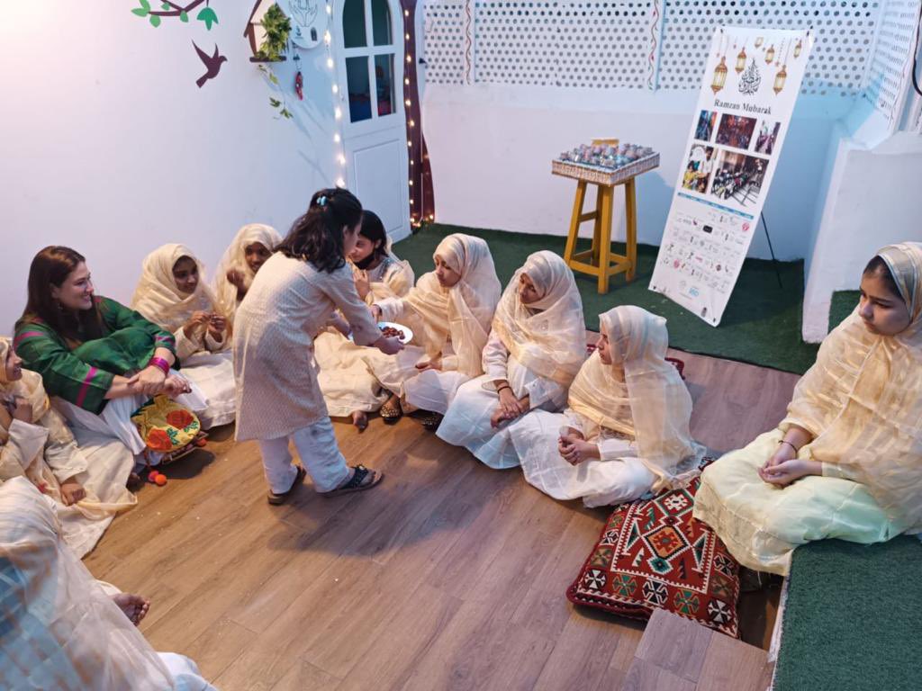 AliZFoundation's tweet photo. Ma’am @AyeshaFazli visits the children at Learning Hub on behalf of the AZF foundation to have iftar with the children and distribute Eidi. AZF continues to support the rehabilitation and education of these young children and their mothers from marginalized communities. #AZF https://t.co/pU4RihXIDa