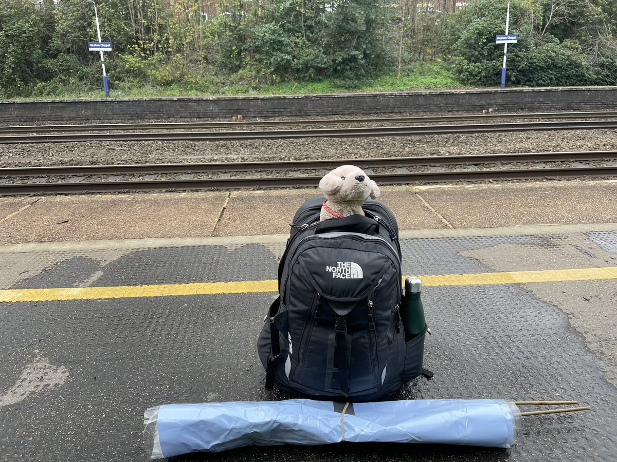 I love trains so I’m very excited to be off on a journey with Mr Ellis today. Bet you can’t guess where I’m going… 🚂 🚊 🚆