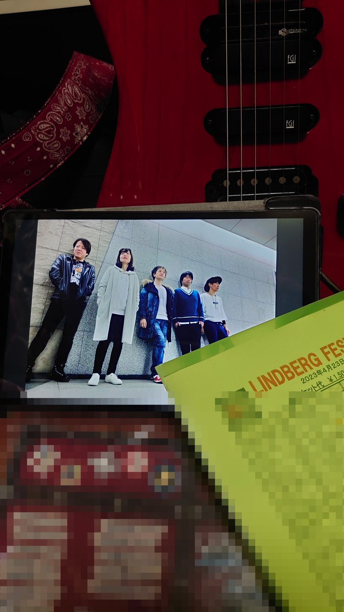 ugoshinobu's tweet photo. いよいよ明日開催の<リンフェス16>
今回は、リンフェスの【パンフ】や、その他前準備をGAMBAりました✌️☺️
後は来て頂く皆様、配信を視聴する皆様へ最高のパフォーマンスを見せるだけです♪
明日は四谷で
『リンフェス♪リンフェス♪』( 」゚Д゚)」
#LINDBERG #LINFES #四谷LOTUS https://t.co/7vU7KwTncz