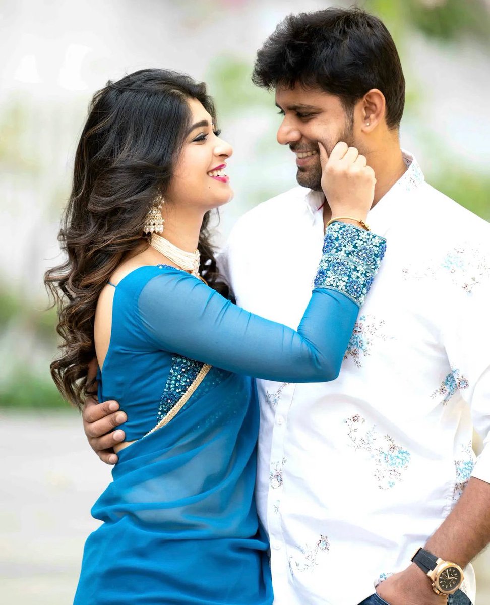 BangaloreTimes1's tweet photo. Cuteness alert! Aditi Prabhudeva with her hubby, Yashas Patla
#couple #Couplegoals #Couplealert #Aditiprabhudeva #Weddingz https://t.co/B3C90oTrvN