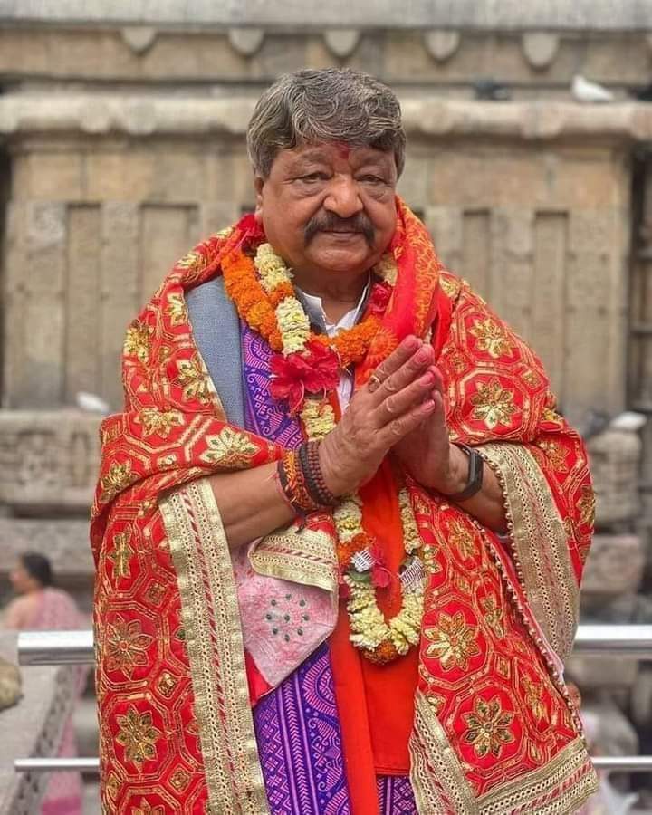 PawanGurra's tweet photo. BIG BOSS हमारे मार्गदर्शक आदरणीय श्री कैलाश विजयवर्गीय जी को अवतरण दिवस की मंगलमय शुभकामनाएं।।।।। https://t.co/Bvq2aMAgje