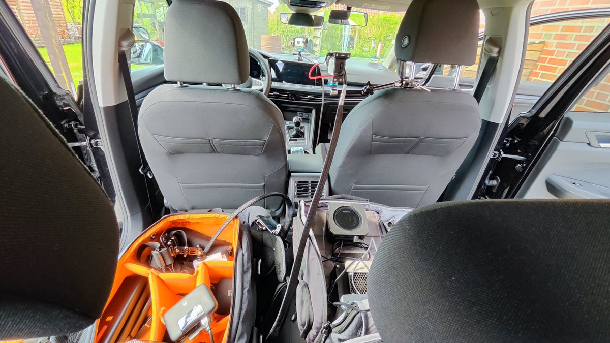 PowieGaming's tweet photo. Das Fahrschulauto ist vorbereitet 😁🙈 
Der Stream startet ca. 12 Uhr. Wir beginnen mit der Therapie und dann Auto und Motorrad Fahrstunde 🙈🙈🙈🙈

Wir streamen auf beiden Kanälen

https://t.co/AtaBde21oA
https://t.co/7fq7q8rLB4 https://t.co/fBF6KyW6tl