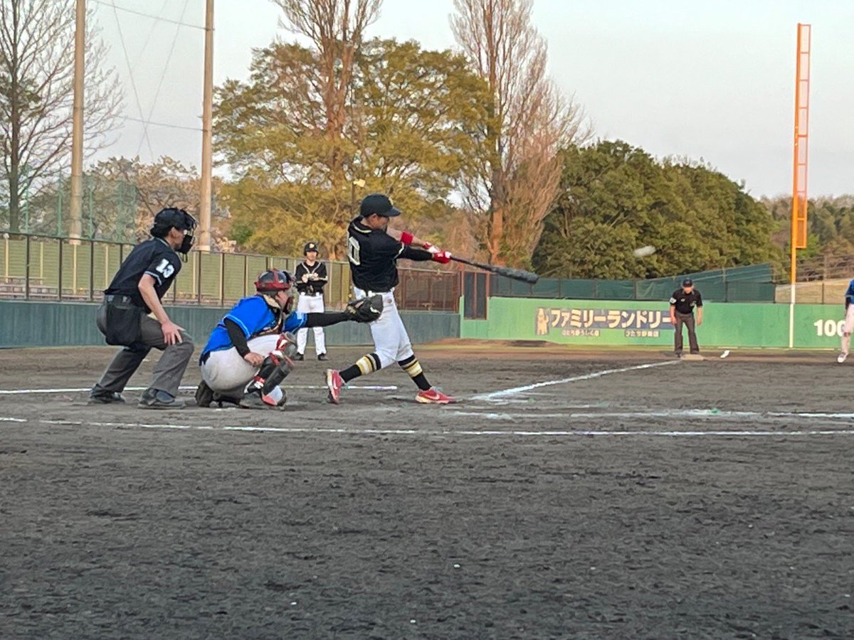 HORNETS893150's tweet photo. 2023.4.1（土）
【東日本軟式野球大会2部】
🆚cohrys 様
:牛久運動公園野球場

Hs |000 000 020 000|2
  C |000 000 200 001|3
（12回のみタイブレーク）

チャンスであと1本がなかなか出ませんでした。悔しい結果に終わりましたが、5月の県大会に向けて頑張ります💪

cohrys様いいチームです！！ https://t.co/9vvImi4gVl