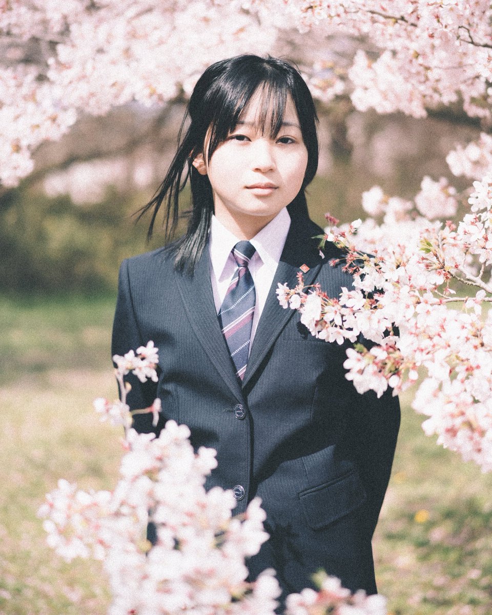 REIgraphy's tweet photo. #これソニーで撮りました #キリトリセカイ #ポートレート撮影  #女子高生　#portraitphotography #portrait #被写体募集  #ポートレート #tokyocameraclub #桜 https://t.co/itg6vQfaJ2
