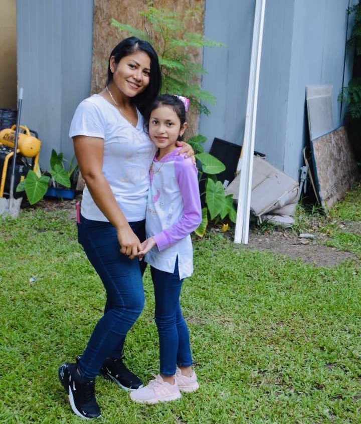 CamilaDale3's tweet photo. Happy birthday blessings to my little princess 🎈 Mom's love 💓 https://t.co/0Qklvw2Ptu