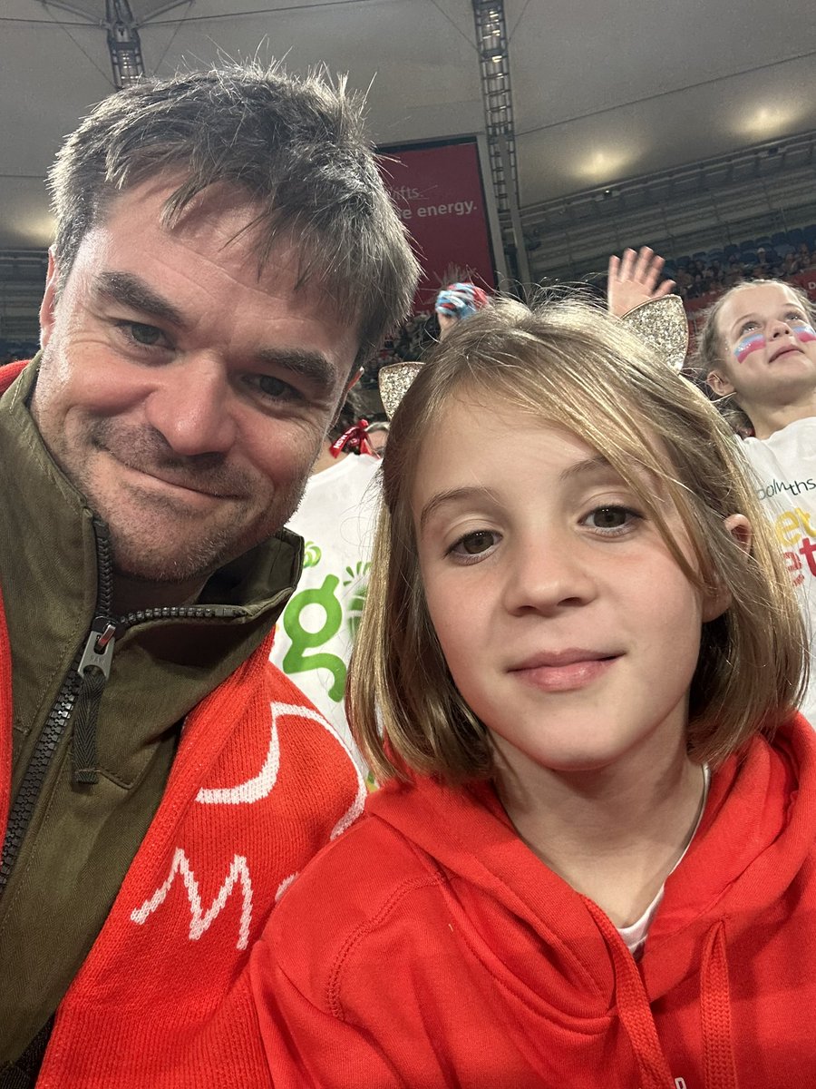 pidgeo's tweet image. Trained against the @NSWSwifts from the start of the yellow era to the beginning of the red.

25 years later I’m taking my daughter who is visiting from South Africa to her first Swifts @SuperNetball game 

Proud Netty Dad moment ❤️💙

#AlwaysASwift #SWIvVIX @traceyscott_13