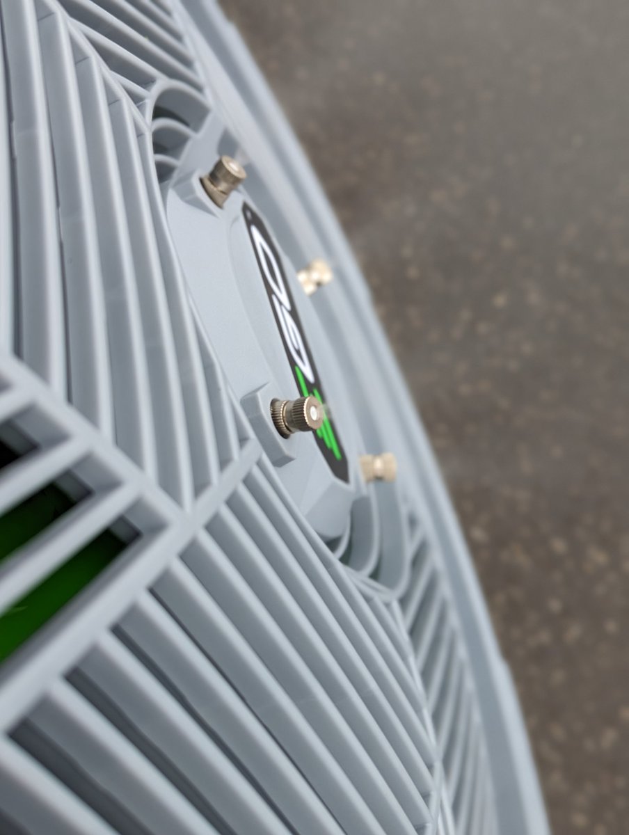 FiscoFGM's tweet photo. The @EGOpowerplusEU mistin fan is now in stock.
Fan speeds of over 20mph
5 different speed settings
6 fan settings including turbo
4 misting nozzles
50m2 cooling area
Handle &amp; wheels for easy transport https://t.co/Rz8GzA0LiH