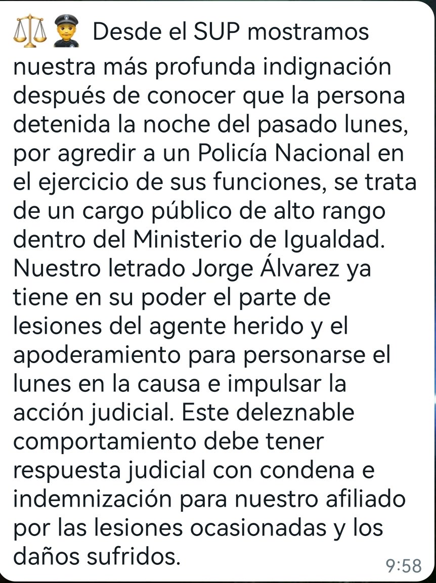 supgalicia's tweet photo. Indignación total al conocer que el presunto autor se trata de un alto cargo del @IgualdadGob

Apoyo absoluto hacia la actuación del #PolicíaNacional herido en el gravisimo suceso del aeropuerto de #SantiagodeCompostela

#SupSeguridadJurídica https://t.co/wyx82EZcrH
