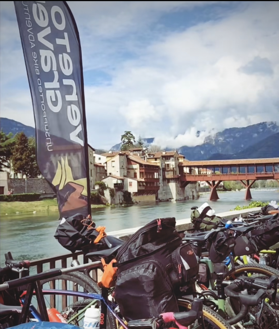 Siamo partiti #VG23 il Veneto Gravel 2023 é partito , @gravelvorldtour are on the track again 

@venetogravel @visitveneto 

#granfondo #wearegranfondo #roadbike #cycling #roadcycling #granfondoworld #granfondoworldtour #gravelworldtour #gravel #wearegravel