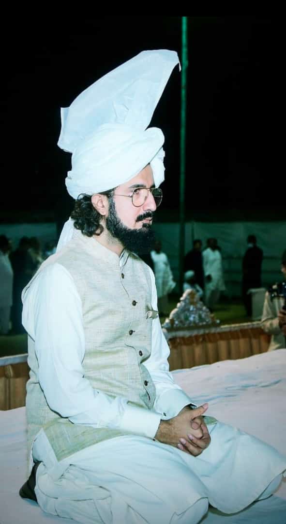 اس لئے یہ لیڈر شپ میرا فخر (pride) تھا، ہے اور رہے گا- وقت یہ ثابت کرے گا کہ جو امور وہ سر انجام دیں وہ دنیا میں امر ہو جاتے ہیں-
#HBDSahibzadaSultan422