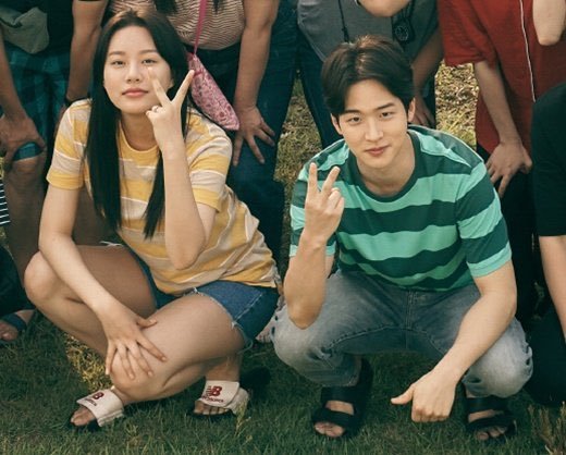 dongyiaaa's tweet photo. Tau gak sih pas longd tuh gak ada info casting. Tiba² foto last filming udah dipost terus pada kaget juga karena banyak yang ngira dongyoon mau istirahat dulu sampe syuting Project Wolf Hunting dimulai. Pokoknya crumbs longd tuh dulu dikit banget. https://t.co/xiMucTFuIA