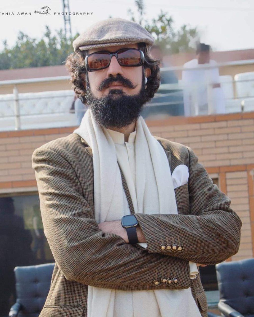 #HBDSahibzadaSultan422
 ہکے لامکان مکان اساڈا ہکے  آن  بتاں وچ پھاسے  ہو