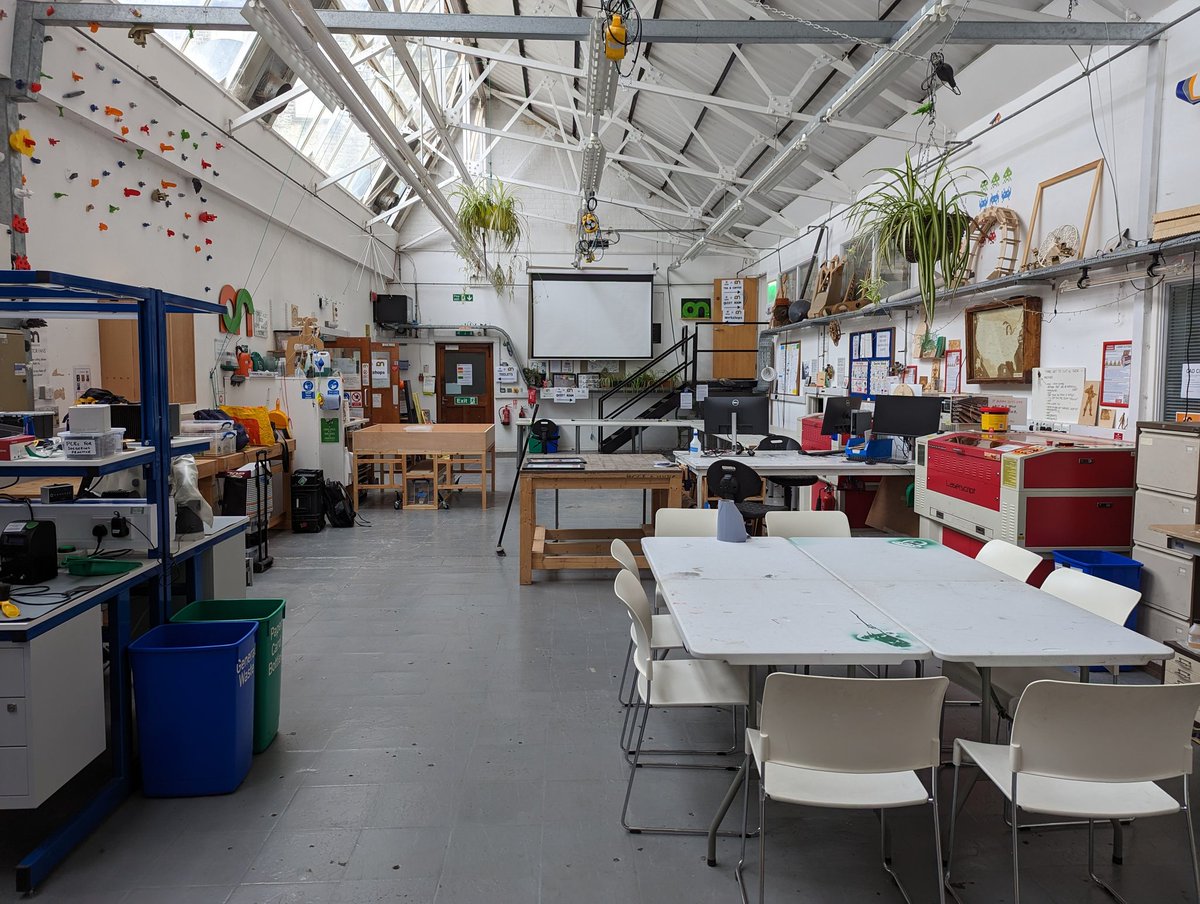 CannonFodder's tweet photo. #CamJam at Makespace is a thing!

@CambridgeJam
@cammakespace https://t.co/pbZZubJM6b