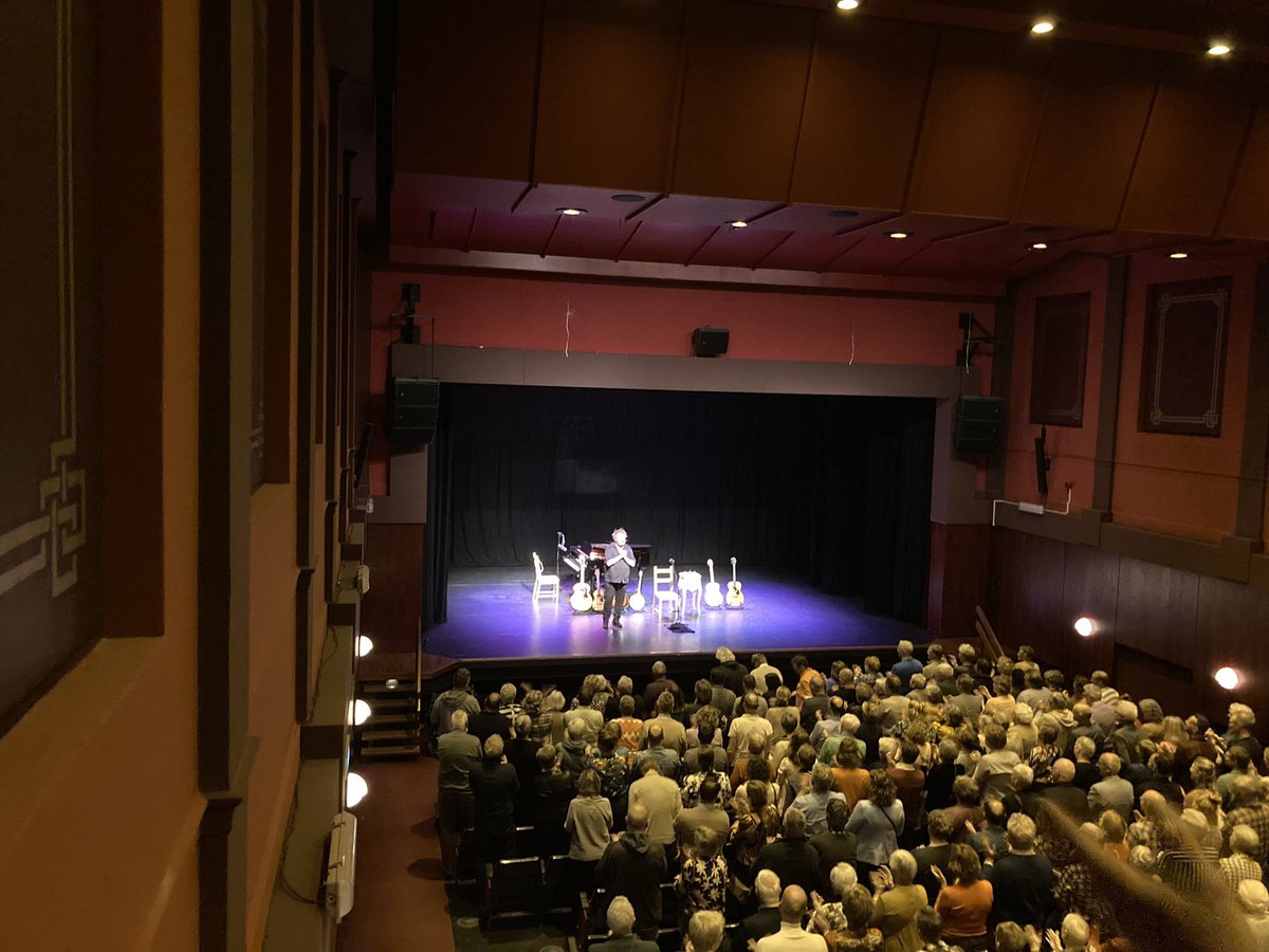gjh1959's tweet photo. Een prachtige donderdagavond gehad in het Parkgebouw in Rijssen met Daniël lohues. https://t.co/2P9jme0U03