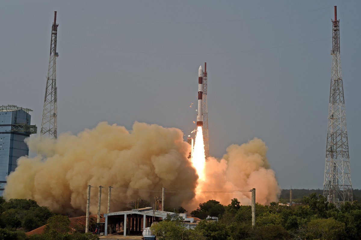 isro's tweet photo. While the POEM is being written,
here are initial 📸... https://t.co/cfoxt7Op8I