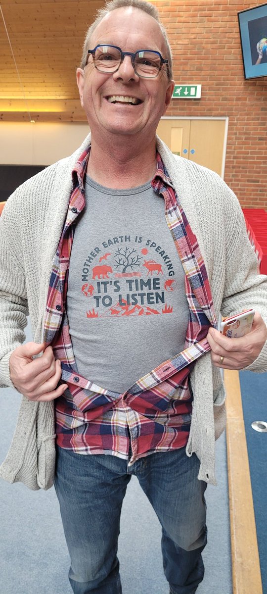 Today is #EarthDay !    It is time to speak up for the planets cry.  <a href="/WCL_News/">Wildlife and Countryside Link</a> <a href="/Natures_Voice/">RSPB</a> <a href="/ChrisGPackham/">Chris Packham</a> <a href="/MethodistGB/">The Methodist Church</a> <a href="/ARochaUK/">A Rocha UK</a> <a href="/GreenChristian_/">Green Christian</a> <a href="/GreenpeaceUK/">Greenpeace UK</a> <a href="/TheGreenParty/">The Green Party</a> <a href="/arochaint/">A Rocha International</a>