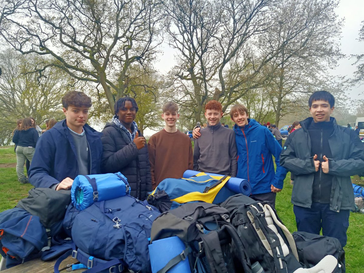 CoombeBoysNews's tweet photo. Our Year 10 Silver @DofE boys are out on their practice expeditions this weekend alongside @CoombeGirlsNews pupils and it looks like they are having a great time! Those orienteering skills are really being tested! Hoping the rain holds off🤞 https://t.co/YeeaZdVQIg