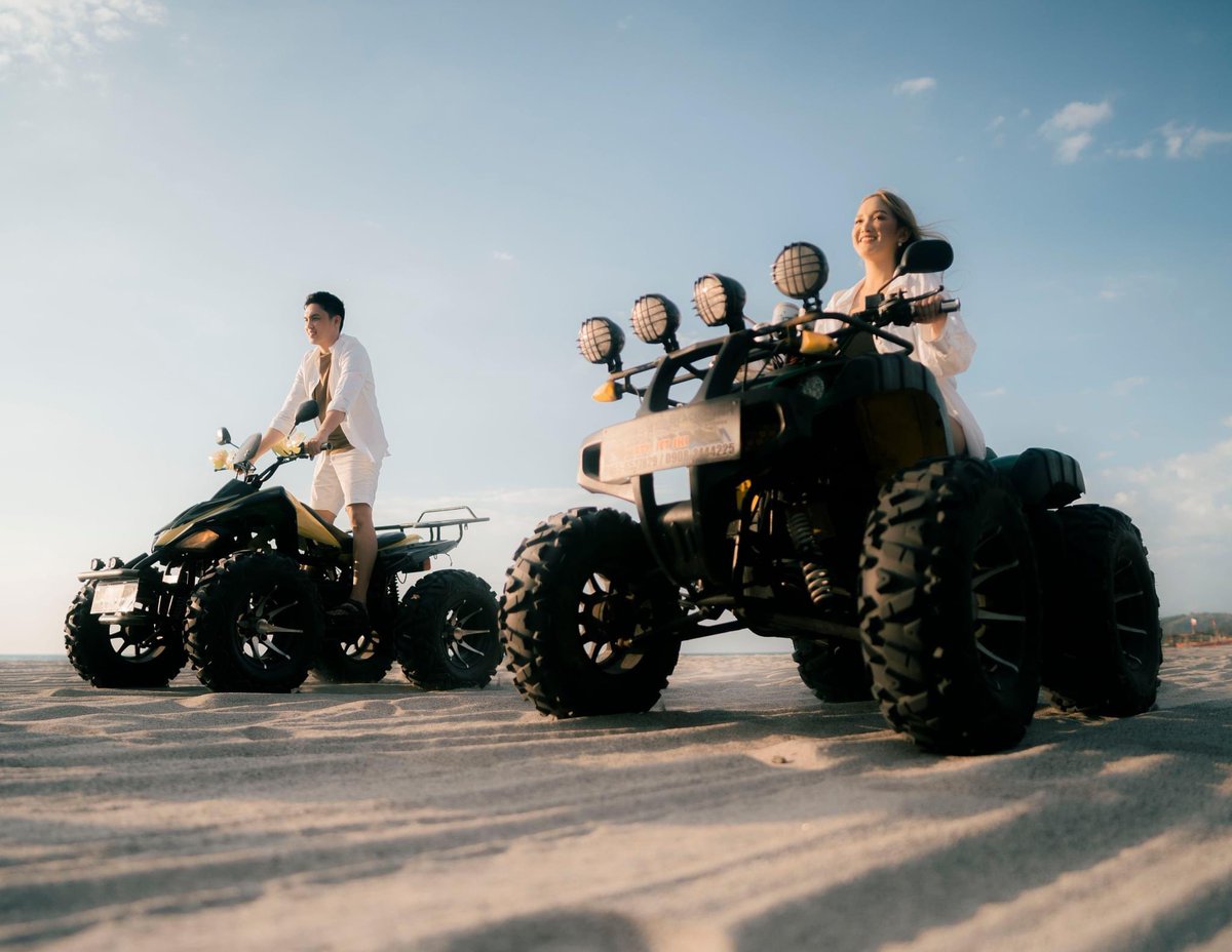 frnzlloyd's tweet photo. My favorites from Karl and Jessa's engagement session. Good times with good people! https://t.co/as4mvNxo4I