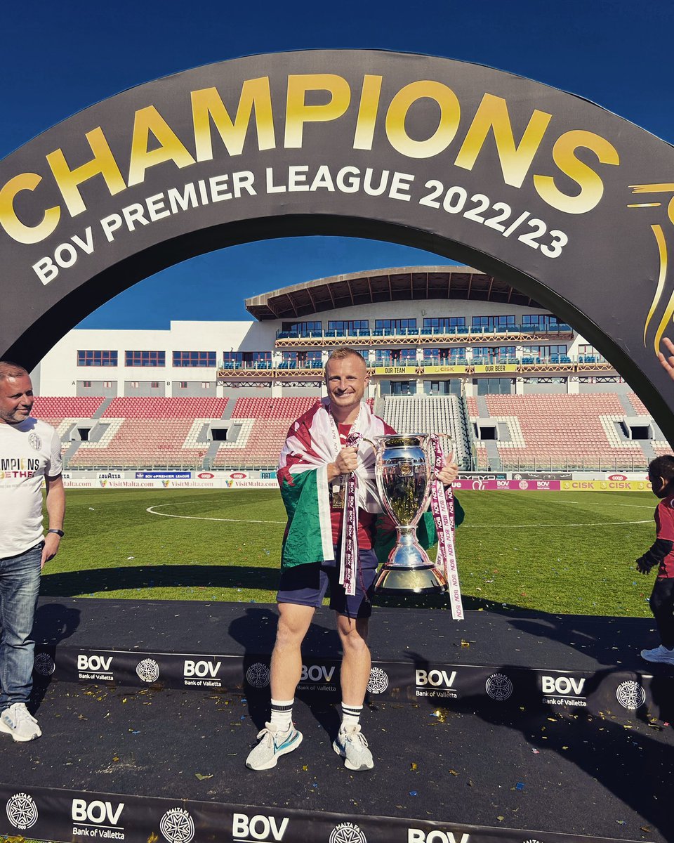 dmahoney1's tweet photo. Just a Welsh coach abroad ๐ด๓ ง๓ ข๓ ท๓ ฌ๓ ณ๓ ฟ
#Champions #footballinmalta https://t.co/J6WYuUNLjU