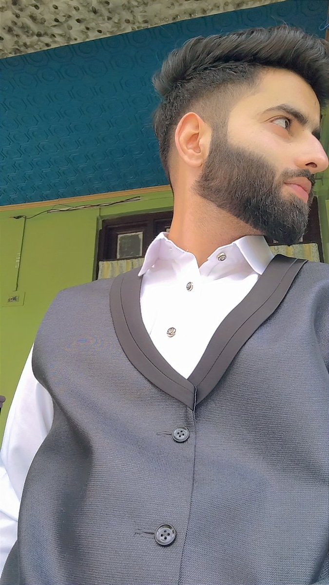 SheikhRaashid2's tweet photo. Eid Mubarak ❤️🥰

.
 
.
#EidMubarak https://t.co/Uox0VfhpE7