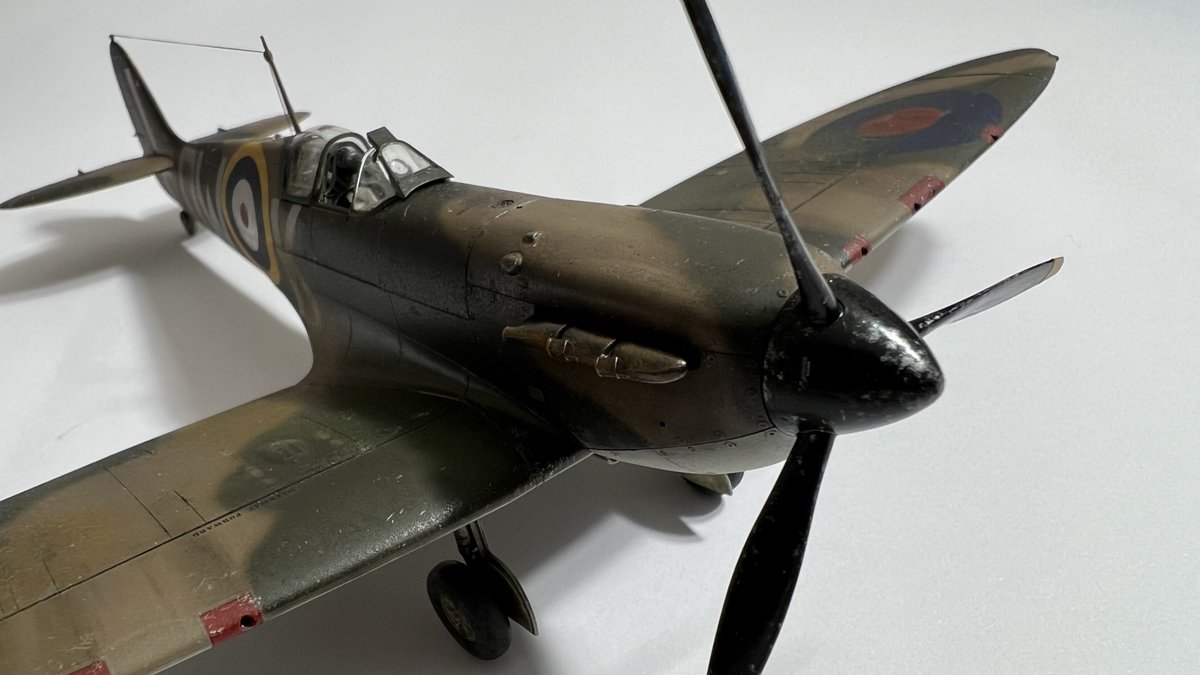 joekmodels's tweet photo. Happy I finally finished my Tamiya 1/48 Spitfire build! Check out my full build video if you like :)

https://t.co/dvH0G9Eyw4 https://t.co/hfdHzukaIb