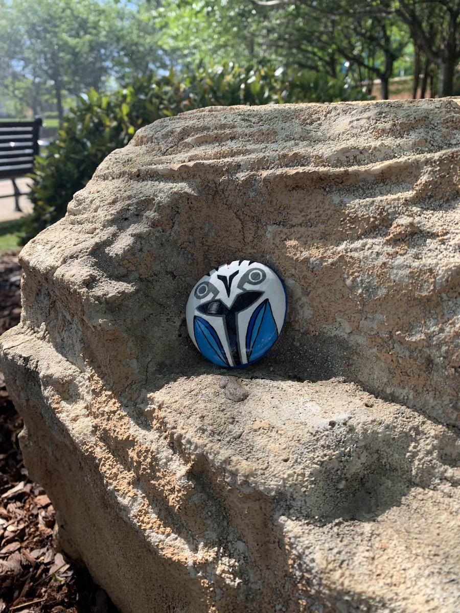 sw_rox's tweet photo. Day 2 of the Huntsville Comic &amp; Pop Culture Expo, and time for a a drop. Our Bo-Katan rock is down and we saw it collected before we were out of the area. The Force was strong with that person 😃 #StarWars #HSVExpo @HsvExpo https://t.co/kcpRos7jGe