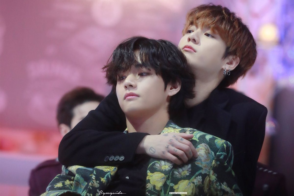 TKvotingteam's tweet photo. RT AND REPLY‼‼

WE LOVE YOU TAEHYUNG 
WE LOVE YOU JUNGKOOK https://t.co/uHni51wI3Q
