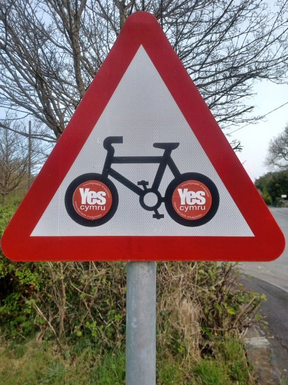 😉🏴󠁧󠁢󠁷󠁬󠁳󠁿🚴‍♀️