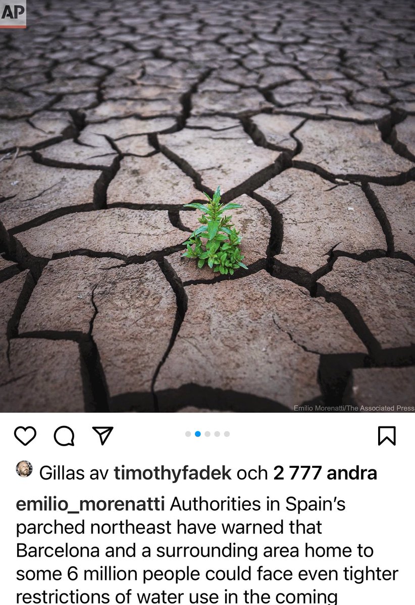 gad_media's tweet photo. Nej, det här är inte en torka långt borta i Afrika. Det är i Barcelona. Vad tycker du vi ska göra åt saken? https://t.co/PRjtdPWq5f
