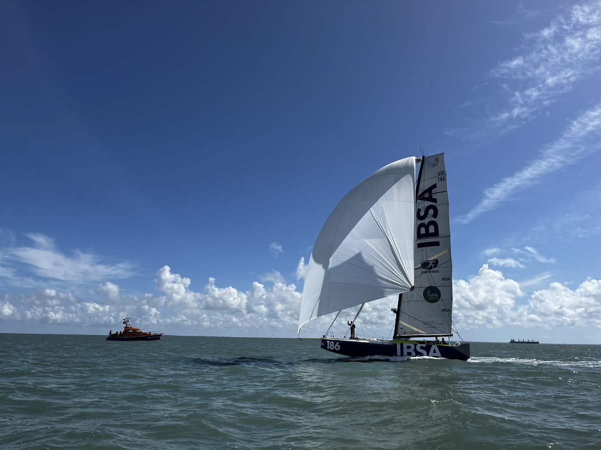 #defiatlantique - Arrivée de #ibsa de #albertobona en 7e position de le seconde étape entre Horta et La Rochelle
