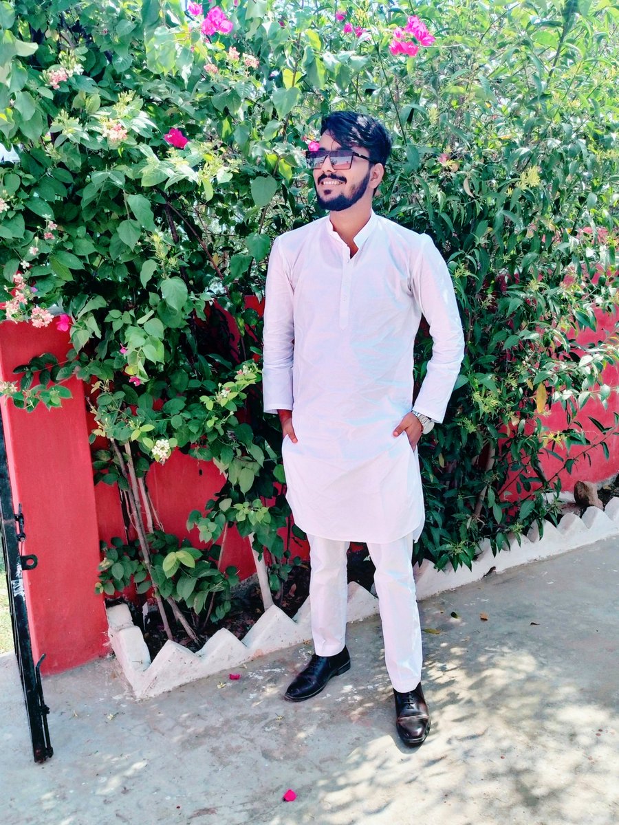 _sloth_af's tweet photo. Eid Mubarak ❤️ https://t.co/lDE95ssiX7