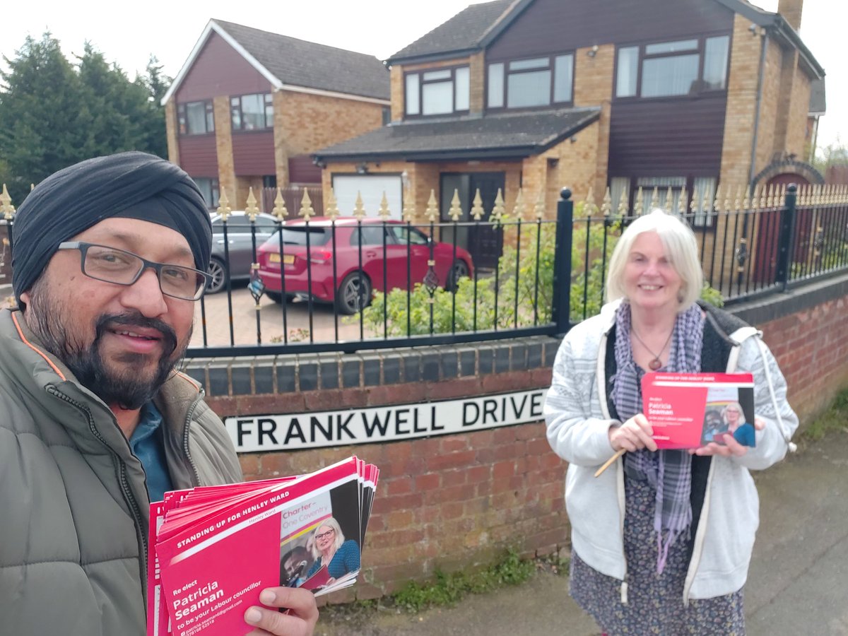 Rupinder2010's tweet photo. Second session of the day for amazing @seaman_pat in Henley ward. Good work of the @UKLabour and @CoopParty-operative Party is only way to make a difference in the area of @WMLabour  Many thanks to @Cet1958Thomas for lift . #VoteforLabour on 4th May 2023.  https://t.co/D1bXtXmgfA https://t.co/4KOd8e2GBt