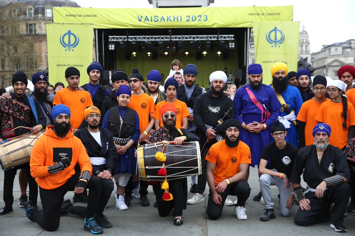 MayorofLondon's tweet photo. Sikh Londoners make a huge contribution to the spirit and success of our city. It was fantastic to celebrate Vaisakhi with Londoners from all backgrounds in the heart of our capital today. https://t.co/QiZjgZMBb0