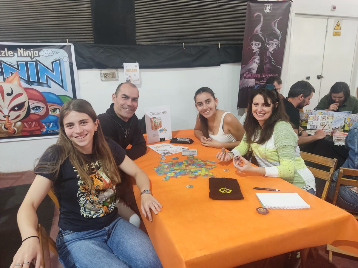 ozilandgame's tweet photo. #oziland para todos los públicos. @FicZone https://t.co/hwIYs7Kznr