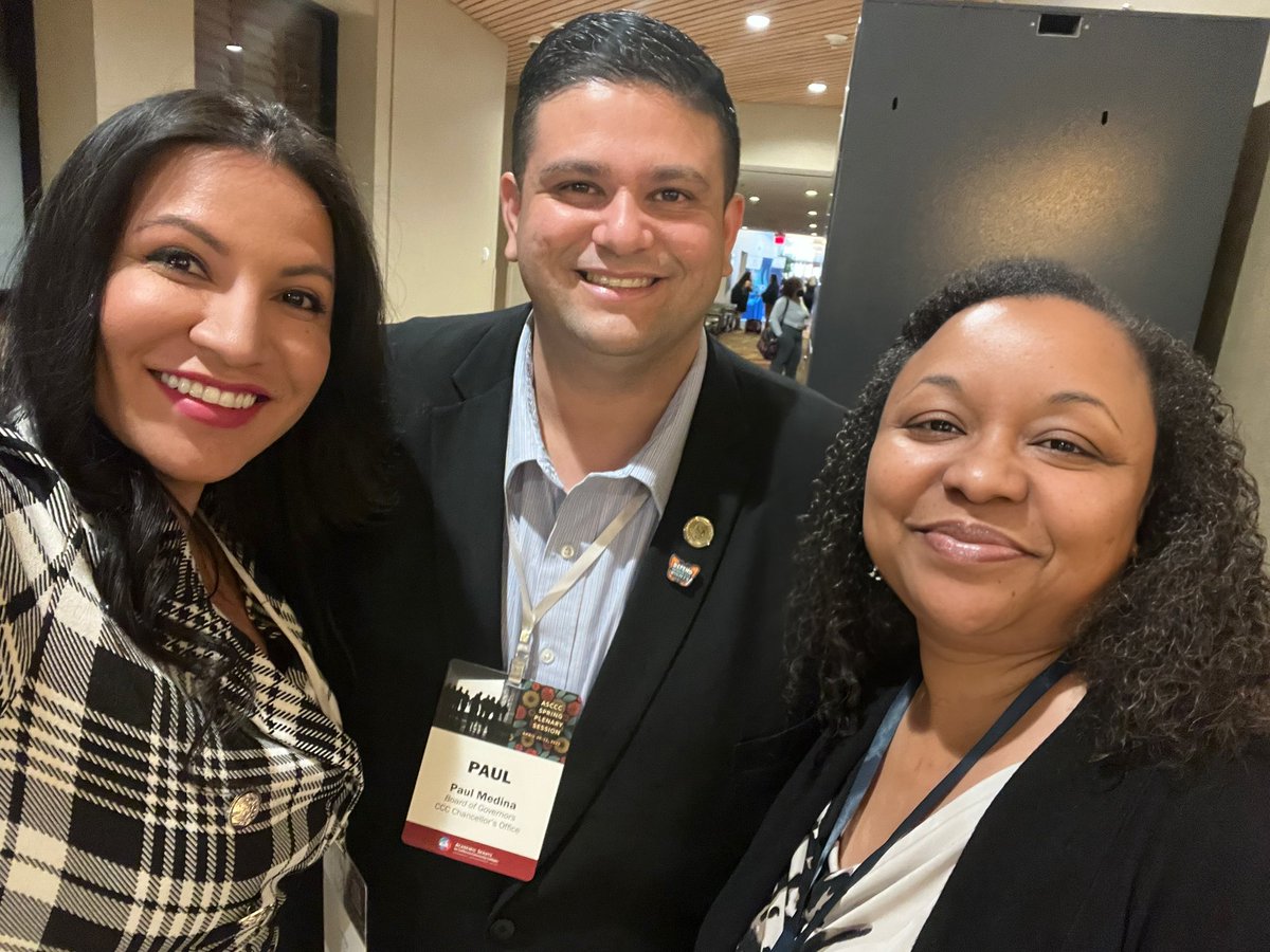 LizNavarette's tweet photo. Loved seeing our students advocating and representing our great system this week - from affordable student housing to academic affairs, they we’re working hard to represent our 1.8 million students! @cerritoscollege @EastLACollege @compton_college @CalCommColleges #CCCMonth https://t.co/ARqbSjD1B0