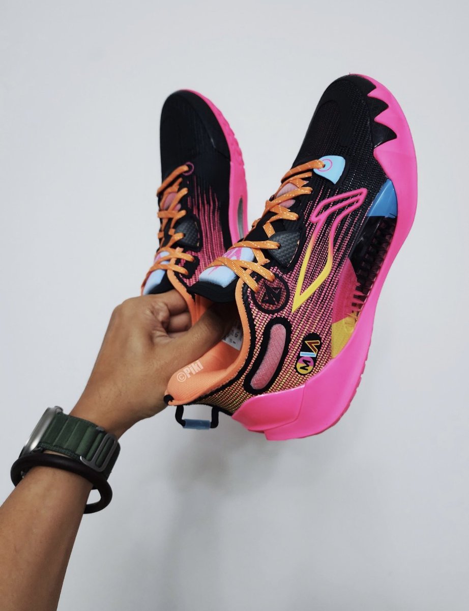 helloshoes1's tweet photo. Li Ning Jimmy Butler JB1 - 0.7s

Sell worldwide with free shipping: 
https://t.co/hmYCaauRxB

#jb1 #lining #liningsport #jimmybutler #liningjimmybutler #liningshoes #liningjimmybutler1 #liningrunning #liningrunningshoes https://t.co/bdqbJeWEvd