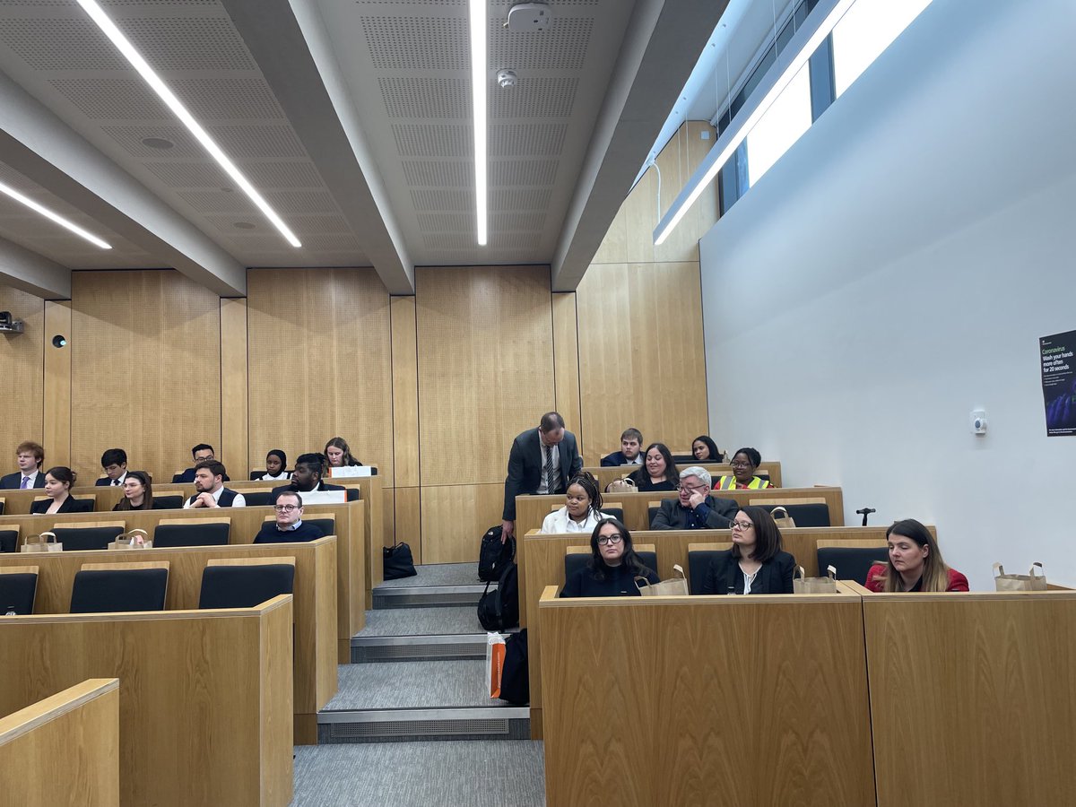 LawTriathlon's tweet photo. Fantastic panel session during @LawTriathlon - amazing insight from all our judges and practitioners! @UniKent @KentLawSchool @thomsonreuters #casecenter https://t.co/Xgh8f7FGu5