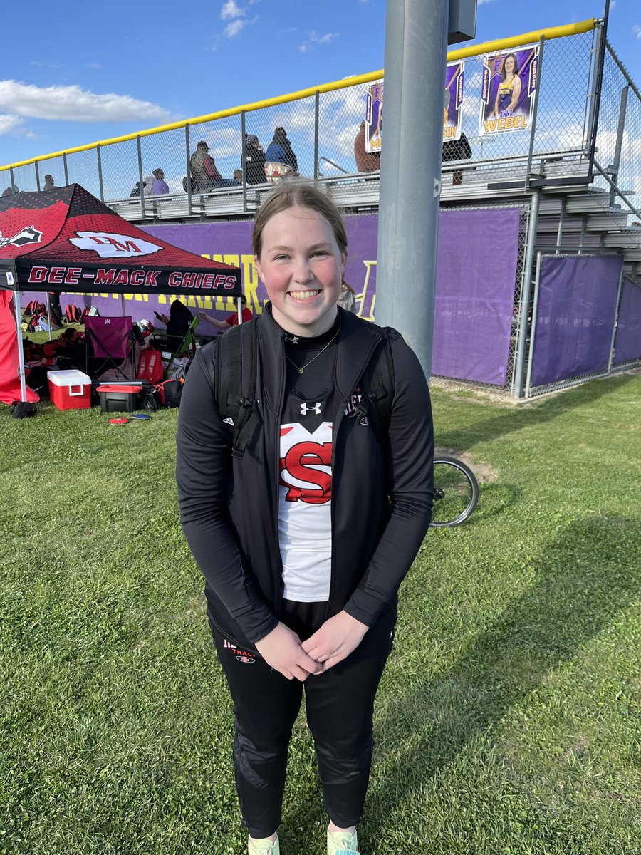SCGirlsTrack1's tweet photo. Huge congrats to Lauren Orwig on PR's in both the Shot Put &amp; Discus last night at the Tuffey Bowen Invite! Lauren also BROKE the school record in the Shot Put with a toss of 36'3"!! Nicely done Lauren! @elliottbrettm72 @Megan_McGann @stark_high #PHEARCE #AllIn https://t.co/inLOfgyJCK