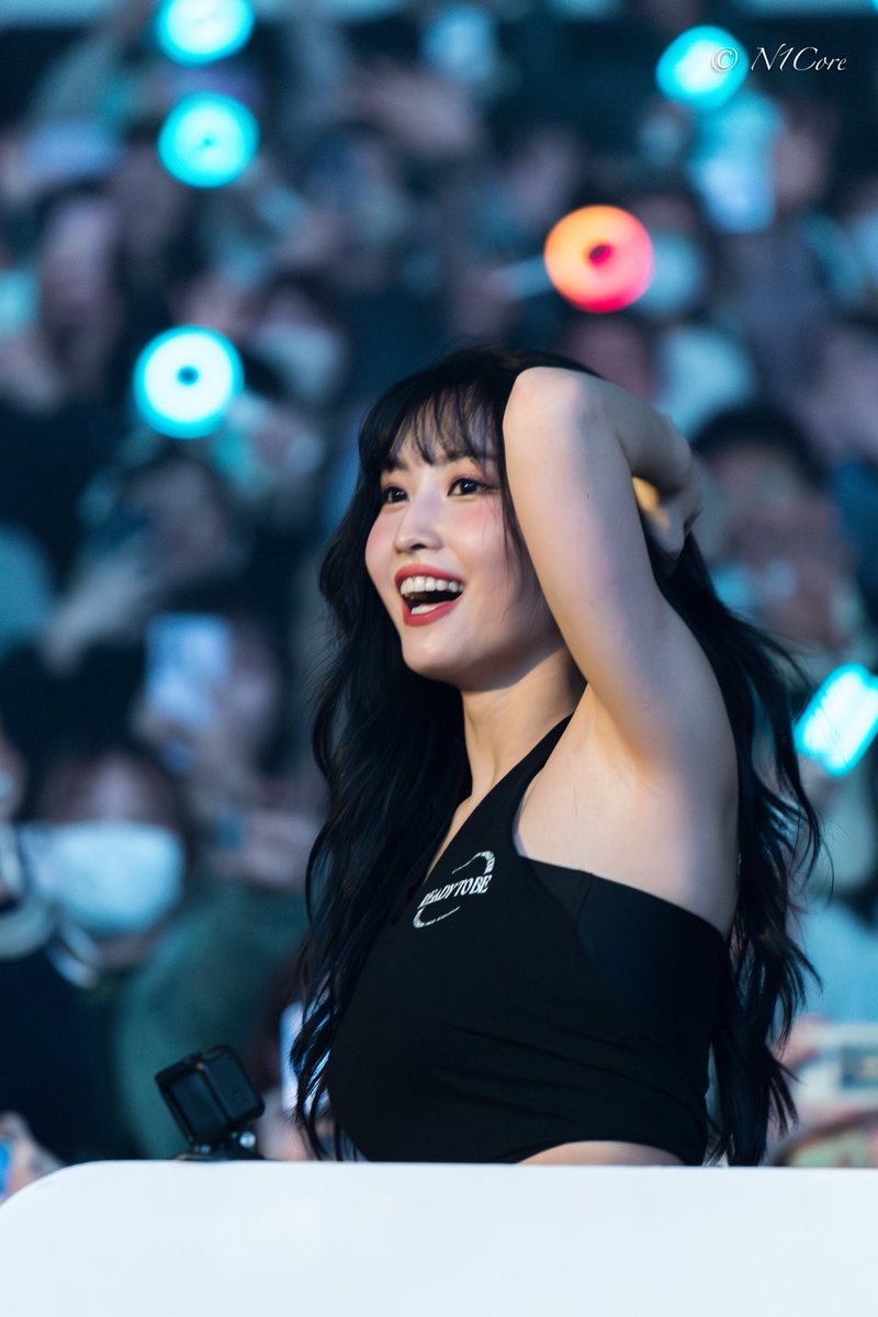 shortyseven's tweet photo. #모모 #MOMO 
https://t.co/ihgaxkBxVD https://t.co/95Bks68bAU